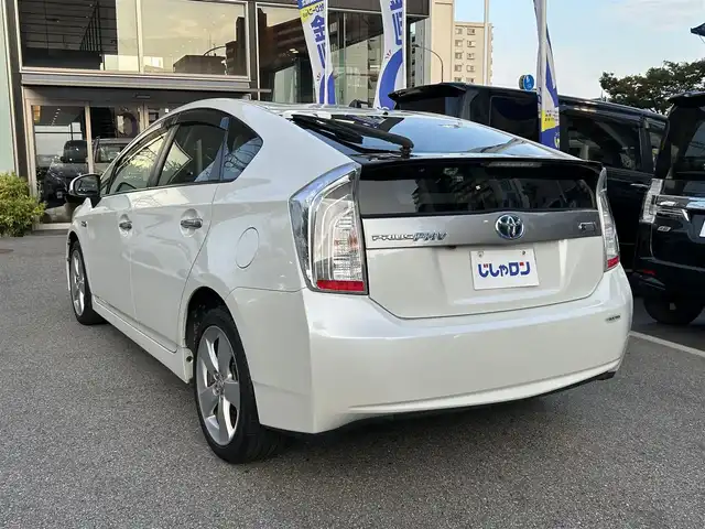 トヨタ プリウス ＰＨＶ S 兵庫県 2012(平24)年 7.5万km ホワイトパールクリスタルシャイン (株)IDOMが運営する【じしゃロン西宮店】の自社ローン専用車両になります。こちらは現金またはオートローンご利用時の価格です。自社ローンご希望の方は別途その旨お申付け下さい/＊ETC/＊パワステ/＊パワーウィンドウ/＊アイドリングストップ/＊クルーズコントロールあり/＊バックカメラ/＊フルセグ/＊横滑り防止装置/＊オートライト/＊カーテンバック