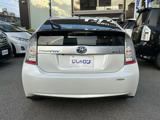 トヨタ プリウス ＰＨＶ S 兵庫県 2012(平24)年 7.5万km ホワイトパールクリスタルシャイン (株)IDOMが運営する【じしゃロン西宮店】の自社ローン専用車両になります。こちらは現金またはオートローンご利用時の価格です。自社ローンご希望の方は別途その旨お申付け下さい/＊ETC/＊パワステ/＊パワーウィンドウ/＊アイドリングストップ/＊クルーズコントロールあり/＊バックカメラ/＊フルセグ/＊横滑り防止装置/＊オートライト/＊カーテンバック