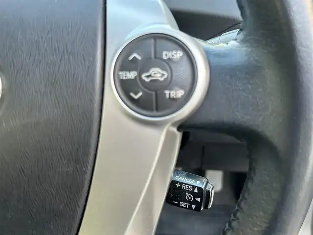 トヨタ プリウス ＰＨＶ S 兵庫県 2012(平24)年 7.5万km ホワイトパールクリスタルシャイン (株)IDOMが運営する【じしゃロン西宮店】の自社ローン専用車両になります。こちらは現金またはオートローンご利用時の価格です。自社ローンご希望の方は別途その旨お申付け下さい/＊ETC/＊パワステ/＊パワーウィンドウ/＊アイドリングストップ/＊クルーズコントロールあり/＊バックカメラ/＊フルセグ/＊横滑り防止装置/＊オートライト/＊カーテンバック