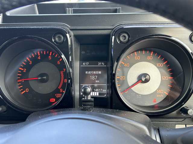 スズキ ジムニー XC 静岡県 2021(令3)年 1.5万km ブルーイッシュブラックパール3 ~4WD＆ターボ~/ユーザー買取車両/セーフティサポート装着車/純正LEDヘッドライト/社外SDナビ/　【CD/DVD/BT/地デジフルセグTV】/社外16インチAW/社外グリル（純正グリル積み込み）/バックカメラ/ETC/シートヒーター/衝突被害軽減システム/車線逸脱警報/アイドリングストップ/ダウンヒルコントロール/オーバーフェンダー