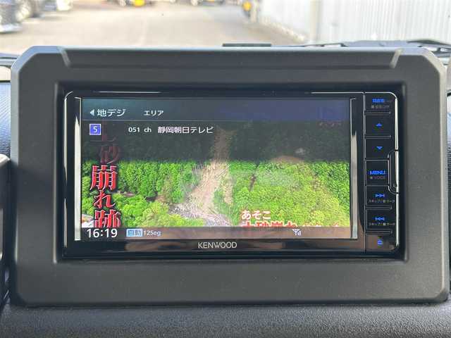スズキ ジムニー XC 静岡県 2021(令3)年 1.5万km ブルーイッシュブラックパール3 ~4WD＆ターボ~/ユーザー買取車両/セーフティサポート装着車/純正LEDヘッドライト/社外SDナビ/　【CD/DVD/BT/地デジフルセグTV】/社外16インチAW/社外グリル（純正グリル積み込み）/バックカメラ/ETC/シートヒーター/衝突被害軽減システム/車線逸脱警報/アイドリングストップ/ダウンヒルコントロール/オーバーフェンダー