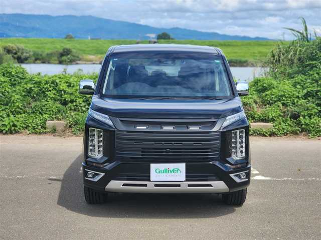 三菱 デリカＤ：５ P 福岡県 2021(令3)年 1.7万km 黒 社外９インチナビ・フルセグTV/（Bluetooth・DVD再生・HDMI入力）/全方位モニター/両側パワースライドドア/パワーバックドア/オートステップ/E-アシスト/・レーダークルーズコントロール/・衝突軽減ブレーキ/前席シートヒーター/社外グリル/（純正グリル車内積み）/純正１８インチアルミホイール/社外前後ドライブレコーダー/純正LEDヘッドライト・フォグランプ/D席パワーシート/新車時保証書/取扱説明書