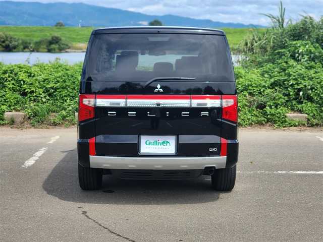 三菱 デリカＤ：５ P 福岡県 2021(令3)年 1.7万km 黒 社外９インチナビ・フルセグTV/（Bluetooth・DVD再生・HDMI入力）/全方位モニター/両側パワースライドドア/パワーバックドア/オートステップ/E-アシスト/・レーダークルーズコントロール/・衝突軽減ブレーキ/前席シートヒーター/社外グリル/（純正グリル車内積み）/純正１８インチアルミホイール/社外前後ドライブレコーダー/純正LEDヘッドライト・フォグランプ/D席パワーシート/新車時保証書/取扱説明書