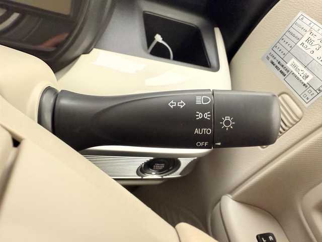 スズキ スペーシア HYBRID X 愛知県 2019(令1)年 2.8万km チアフルピンクM 社外SDナビ/(CN-RE05WD)/フルセグ CD DVD BT MSV/バックカメラ/両側パワースライドドア/コーナーセンサー/衝突軽減ブレーキ/LDA/LKA/社外LEdヘッドライト/オートライト/サーキュレーター/アイドリングストップ/ヘッドライトレベライザー/純正フロアマット/ドアバイザー/スマートキー