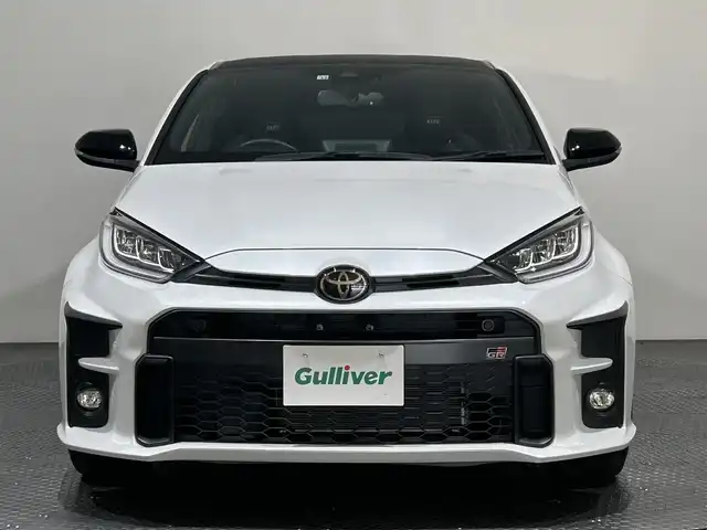トヨタ ＧＲヤリス RS 愛媛県 2022(令4)年 2.1万km プラチナホワイトパールマイカ ・８型ナビ（フルセグＴＶ・ＢＴ・ＦＭ・ＡＭ）/・バックカメラ　/・ＥＴＣ２．０　/・衝突軽減ブレーキ　/・レーンキープアシスト　/・レーダークルーズコントロール　/・ＤＮ席シートヒーター　/・ステアリングヒーター/・オートマチックハイビーム