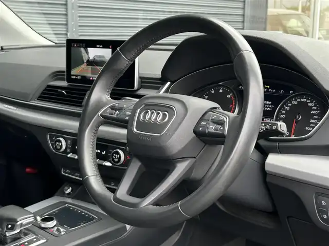 アウディ Ｑ５ 2．0TFSIクワトロ 1st ED 茨城県 2017(平29)年 4.8万km 青Ｍ 250台限定車 /S line仕様 /黒革 /シートヒーター /専用20inAW /アウディプレセンス /ACC /360度カメラ /パーキングエイド /M付パワ-シ-ト /パワーテールゲート /LEDヘッドライト /オートハイビーム /ETC2.0 /ドラレコ /パドルシフト /禁煙車