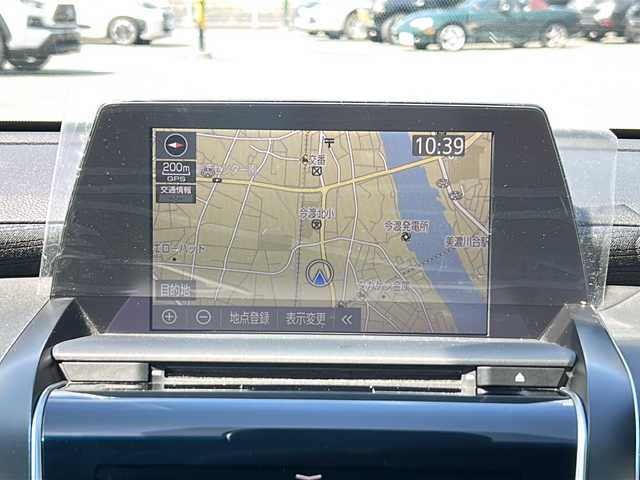 トヨタ クラウン ハイブリッド RS 岐阜県 2018(平30)年 4.2万km ホワイトパールクリスタルシャイン 登録時走行距離41238km/ディスプレイオーディオ（TコネクトSDナビ）/フルセグＴＶ/バックカメラ/Blue tooth・CD・USB入力端子・ビルトインETC/ワンオーナー/トヨタセーフティセンス/プリクラッシュセーフティ（衝突回避支援）/先行車発進告知機能/コーナーセンサー前後/レーダークルーズコントロール/レーンキープアシスト/ＬＥＤヘッドライト/フロントフォグランプ/オートマチックハイビーム/オートライト/横滑り防止装置/盗難防止装置/SRSエアバッグ運転席・助手席/カーテンエアバッグ/布系シート/パワーシート前席/シートヒーター前席/フルフラットシート/純正フロアマット/ステアリングヒーター/パドルシフト/純正18アルミホイール/プッシュスタート/スマートキー/スペアキー1本/アイドリングストップ/保証書/取扱説明書/ドアバイザー