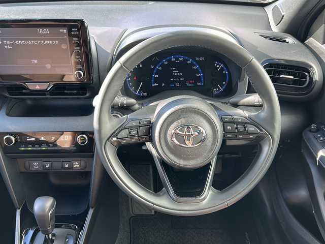 トヨタ ヤリスクロス Z アドベンチャー 山形県 2023(令5)年 1.4万km プラチナホワイトパールマイカ ワンオーナー/純正８型ディスプレイオーディオ/（Bluetooth/Miracast）/バックカメラ/トヨタセーフティセンス/前後コーナーセンサー/レーンキープアシスト/追従クルーズコントロール/電動パーキングブレーキ/オートブレーキホールド/LEDヘッドライト/オートライト/オートマチックハイビーム/ハーフレザーシート/D席パワーシート/D/N席シートヒーター/ステアリングヒーター/プッシュスタート/スマートキー/スペアキー/ステアリングリモコン/ルーフレール/社外AW冬タイヤ積載/（205/65R16  5mm）