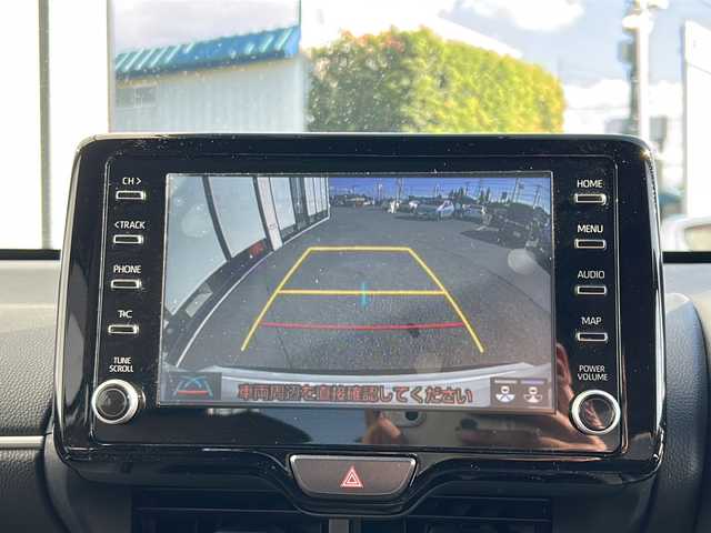 トヨタ ヤリスクロス Z アドベンチャー 山形県 2023(令5)年 1.4万km プラチナホワイトパールマイカ ワンオーナー/純正８型ディスプレイオーディオ/（Bluetooth/Miracast）/バックカメラ/トヨタセーフティセンス/前後コーナーセンサー/レーンキープアシスト/追従クルーズコントロール/電動パーキングブレーキ/オートブレーキホールド/LEDヘッドライト/オートライト/オートマチックハイビーム/ハーフレザーシート/D席パワーシート/D/N席シートヒーター/ステアリングヒーター/プッシュスタート/スマートキー/スペアキー/ステアリングリモコン/ルーフレール/社外AW冬タイヤ積載/（205/65R16  5mm）