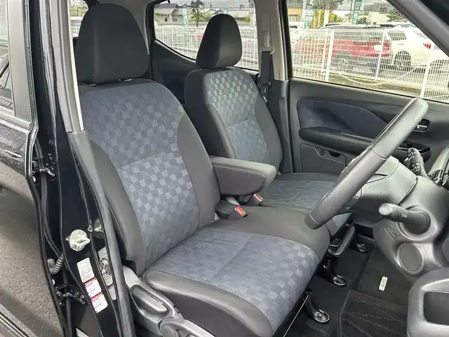日産 デイズ ハイウェイスターG ターボ 愛媛県 2020(令2)年 5万km ブラック 禁煙車/純正ナビ（MM119D-W）/CD/TV/BT/全方位カメラ（フロント/バック/サイド）/ビルトインETC/ドライブレコーダー/エマージェンシーブレーキ/踏み間違い防止装置/横滑り防止装置/フロント/リヤコーナーセンサー/オートライト/LEDヘッドライト/ハロゲンフォグランプ/スマートキー/プッシュスタートボタン/タッチパネルオートエアコン/純正フロアマット/純正アルミホイール