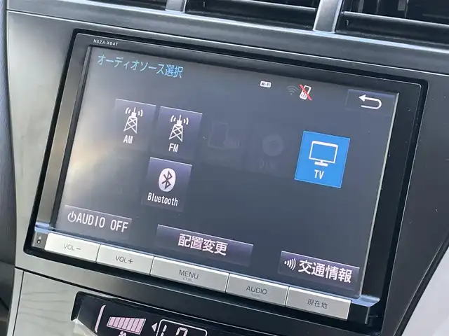 トヨタ プリウス α S 静岡県 2014(平26)年 4.3万km ホワイトパールクリスタルシャイン 1オーナー　/純正ナビ　/地デジ　/バックカメラ　/ステアリングスイッチ  /オートライト  /ビルトインETC /ヘッドライトレベライザー  /EV エコ パワーモード　　/スマートキー  /スペアキー /保証書　/取説