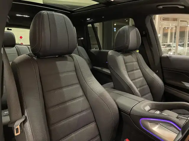 メルセデス・ベンツ Ｍ・ベンツ ＧＬＳ４５０ｄ 4マチック 道央・札幌 2024(令6)年 1.7万km ハイテックシルバー AMGラインパッケージ/　・AMGラインエクステリア/　・22インチAMGアルミホイール/　・アンスラサイトオークウッドインテリアトリム/レーダーセーフティパッケージ/パノラミックスライディングルーフ/パナメリカーナグリル/GLS63フロントバンパー/GLS63仕様マフラー/Ｂｕｒｍｅｓｔｅｒサラウンドサウンドシステム/MBUX ARナビゲーションシステム/ドアクロージングサポーター/黒革シート/前席シートヒーター＆ベンチレーター/後席パワーシート＆シートヒーター/ステアリングヒーター/ 温冷機能付きカップホルダー/ワイヤレスチャージング