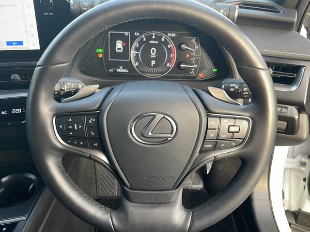 レクサス ＵＸ 250h バージョンC 岩手県 2023(令5)年 5万km ソニッククォーツ ナビ バックC カラーHUD 電動合皮革シート シートメモリ  シートヒーター フルセグ ビルドインETC2.0 電動リアゲート ステアヒーター ミラーヒーター レーダークルーズコントロール パドルシフト  AC100Vコンセント BSM 前後ドラレコ 純正18インチAW スペアキー