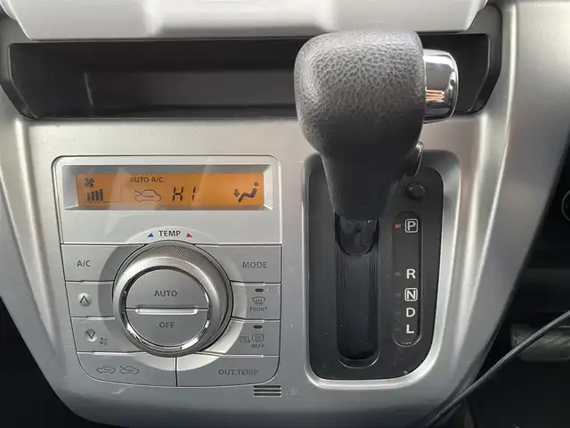 マツダ フレア クロスオーバー 福岡県 2014(平26)年 7.9万km フェニックスレッドパール/ブラック (株)IDOMが運営する【じしゃロン八幡西店】の自社ローン専用車両になります。こちらは現金またはオートローンご利用時の価格です。自社ローンご希望の方は別途その旨お申付け下さい/社外ナビ【A9K4】/(Bluetooth/CD/SD/ipod/フルセグTV)/衝突軽減ブレーキ/アイドリングストップ/横滑り防止装置/ベンチシート/純正フロアマット/D席シートヒーター/エンジンプッシュスタート/社外前方ドライブレコーダー/純正15インチアルミホイール/スマートキー