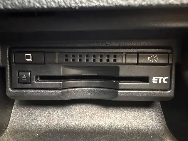 トヨタ クラウン ハイブリッド アスリートS 兵庫県 2014(平26)年 9.3万km ホワイトパールクリスタルシャイン 純正HDDナビ/（CD、DVD、BT、フルセグTV）/ビルトインETC/純正フロアマット/ドアバイザー/追従式クルーズコントロール/バックカメラ/パワーシート/シートヒーター/純正17インチアルミホイール/ステアリングヒーター/前後コーナーセンサー