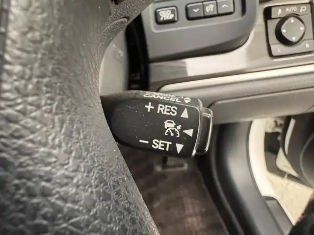 トヨタ クラウン ハイブリッド アスリートS 兵庫県 2014(平26)年 9.3万km ホワイトパールクリスタルシャイン 純正HDDナビ/（CD、DVD、BT、フルセグTV）/ビルトインETC/純正フロアマット/ドアバイザー/追従式クルーズコントロール/バックカメラ/パワーシート/シートヒーター/純正17インチアルミホイール/ステアリングヒーター/前後コーナーセンサー