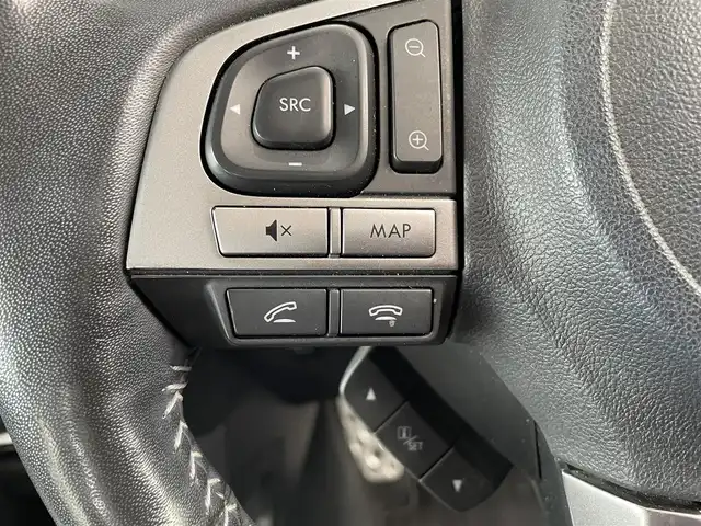 スバル フォレスター S-リミテッド ブラウン レザー セレクション 山形県 2017(平29)年 7.9万km ダークブルーパール ワンオーナー/純正ナビ/CD/DVD/フルセグ/BT/バックカメラ/レザーシート/前席パワーシート/全席シートヒーター/ドライブレコーダー/レーダークルーズコントロール/アイサイト/BSM/LEDヘッドライト/LEDデイライト/パワーテールゲート/純正18インチアルミ（ノーマルタイヤ4mm）車載/スマートキー