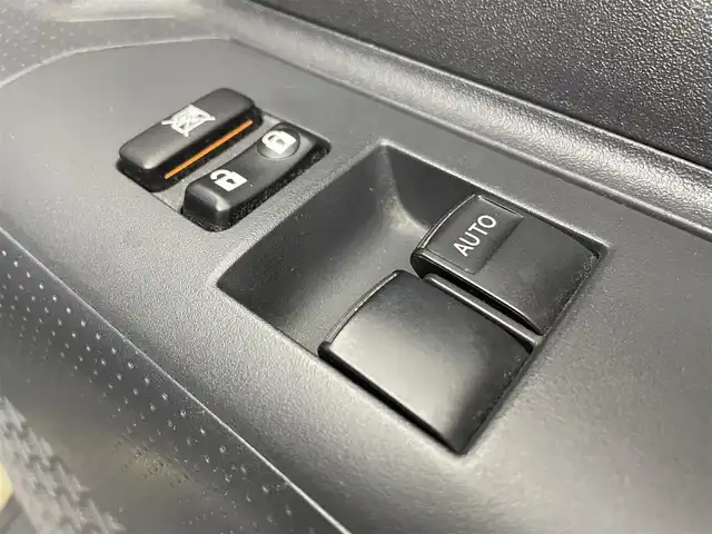 トヨタ ＦＪクルーザー 大分県 2011(平23)年 12.1万km ベージュ/ホワイト 禁煙車/社外ナビ/・Bluetooth/・フルセグTV/・AM/・FM/・DISC/バックカメラ/前後ドライブレコーダー/ETC/リアコーナーセンサー/純正20インチアルミホイール/純正フロアマット/横滑り防止装置/４WD/リモコンキー/パワーウィンドウ/パワーステアリング/電動格納ミラー