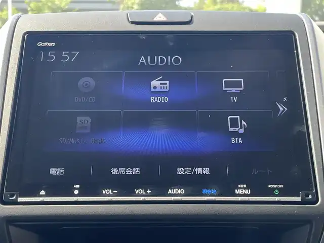 ホンダ フリード＋ ハイブリット EX 熊本県 2018(平30)年 6.8万km ホワイトオーキッドパール 純正9インチナビ（VXM-187VFNi）/【フルセグTV/Bluetooth再生/CD/DVD】/バックカメラ/両側パワースライドドア/アダプティブクルーズコントロール/車線維持支援システム/路外逸脱抑制システム/衝突軽減ブレーキ/LEDオートライト/フォグライト/ハーフレザーシート/ビルトインETC/ドライブレコーダー/保証書/取扱説明書