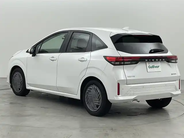 日産 ノート X 福岡県 2024(令6)年 0.3万km ピュアホワイトパール 純正ナビ（ＢＴ，フルセグＴＶ）　/アラウンドビューモニター　/前方ドライブレコーダー　/コーナーセンサー　/エマージェンシーブレーキ　/レーンキープ　/ＢＳＭ　/インテリジェントルームミラー　/電動格納式ドアミラー