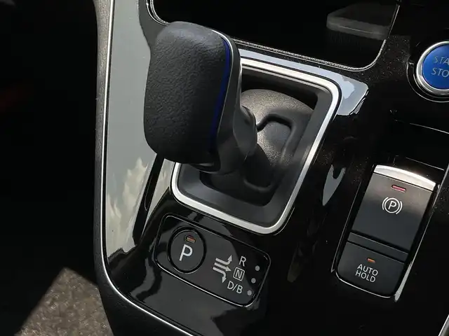 日産 セレナ e－パワー ハイウェイスター V 福岡県 2020(令2)年 3万km ブリリアントホワイトパール 純正SDナビ（フルセグ/CD/BT）バックモニタープロパイロットエマージェンシーブレーキコーナーセンサーBSM両側電動パワスラドラレコETC純正LEDヘットライト純正フロアマット純正15インチアルミホイールスマートキープッシュスタート