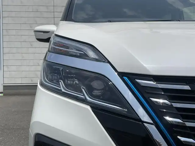 日産 セレナ e－パワー ハイウェイスター V 福岡県 2020(令2)年 3万km ブリリアントホワイトパール 純正SDナビ（フルセグ/CD/BT）バックモニタープロパイロットエマージェンシーブレーキコーナーセンサーBSM両側電動パワスラドラレコETC純正LEDヘットライト純正フロアマット純正15インチアルミホイールスマートキープッシュスタート