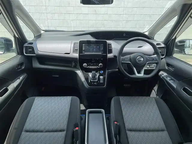 日産 セレナ e－パワー ハイウェイスター V 福岡県 2020(令2)年 3万km ブリリアントホワイトパール 純正SDナビ（フルセグ/CD/BT）バックモニタープロパイロットエマージェンシーブレーキコーナーセンサーBSM両側電動パワスラドラレコETC純正LEDヘットライト純正フロアマット純正15インチアルミホイールスマートキープッシュスタート