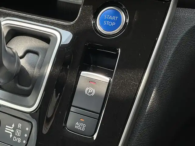 日産 セレナ e－パワー ハイウェイスター V 福岡県 2020(令2)年 3万km ブリリアントホワイトパール 純正SDナビ（フルセグ/CD/BT）バックモニタープロパイロットエマージェンシーブレーキコーナーセンサーBSM両側電動パワスラドラレコETC純正LEDヘットライト純正フロアマット純正15インチアルミホイールスマートキープッシュスタート
