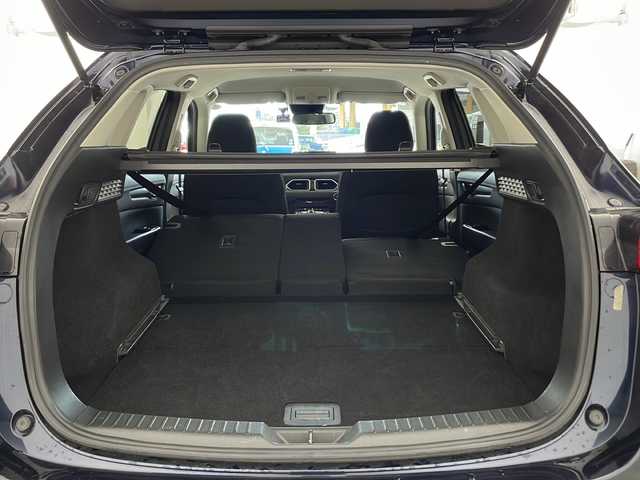 マツダ ＣＸ－５ 20S プロアクティブ 兵庫県 2022(令4)年 3万km ディープクリスタルブルーマイカ ・純正10.25インチナビ/　Bluetoothオーディオ/　USB接続/　スマートフォン連携/・バック/サイドカメラ/・ｉ－ＡＣＴＩＶＳＥＮＳＥ/・ドライバーアテンションアラート/・ブラインドスポットモニター/・レーンキープアシストシステム/・スマート・ブレーキ・サポート（SBS）/・スマート・シティ・ブレーキ・サポート（SCBS)/・前後コーナーセンサー/・トラクションコントロールシステム（TCS）/・アイドリングストップ/・オートマチックハイビーム/・社外前方ドライブレコーダー/・純正フロアマット/・ヘッドアップディスプレイ/・MTモード付AT/・純正17インチアルミホイール/・ETC/・横滑り防止機能/・盗難防止装置/・LEDオートライト/・W＋サイドエアバック/・スマートキー/・オートエアコン