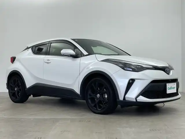 トヨタ Ｃ－ＨＲ G モード ネロセーフティプラスⅡ 鹿児島県 2021(令3)年 4.9万km プラチナホワイトパールマイカ ワンオーナー/禁煙車/トヨタセーフティセンス/プリクラッシュセーフティ/レーダークルーズコントロール/レーンキープアシスト/アラウンドビューモニター/オートマチックハイビーム/前席シートヒーター/前後コーナーセンサー/ブラインドスポットモニター/ハーフレザーシート/電動パーキングブレーキ/オートホールド/ETC/バックカメラ/純正LEDヘッドライト/純正フロアマット/アイドリングストップ/保証書/取扱説明書