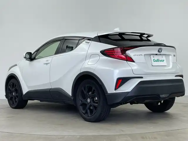 トヨタ Ｃ－ＨＲ G モード ネロセーフティプラスⅡ 鹿児島県 2021(令3)年 4.9万km プラチナホワイトパールマイカ ワンオーナー/禁煙車/トヨタセーフティセンス/プリクラッシュセーフティ/レーダークルーズコントロール/レーンキープアシスト/アラウンドビューモニター/オートマチックハイビーム/前席シートヒーター/前後コーナーセンサー/ブラインドスポットモニター/ハーフレザーシート/電動パーキングブレーキ/オートホールド/ETC/バックカメラ/純正LEDヘッドライト/純正フロアマット/アイドリングストップ/保証書/取扱説明書