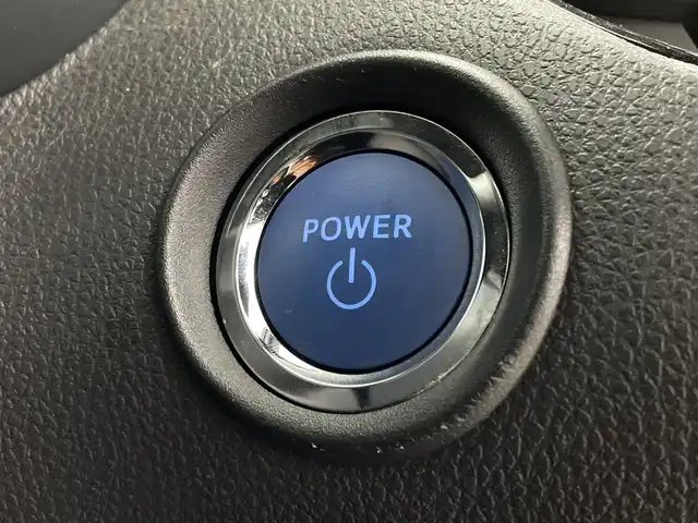 トヨタ Ｃ－ＨＲ G モード ネロセーフティプラスⅡ 鹿児島県 2021(令3)年 4.9万km プラチナホワイトパールマイカ ワンオーナー/禁煙車/トヨタセーフティセンス/プリクラッシュセーフティ/レーダークルーズコントロール/レーンキープアシスト/アラウンドビューモニター/オートマチックハイビーム/前席シートヒーター/前後コーナーセンサー/ブラインドスポットモニター/ハーフレザーシート/電動パーキングブレーキ/オートホールド/ETC/バックカメラ/純正LEDヘッドライト/純正フロアマット/アイドリングストップ/保証書/取扱説明書
