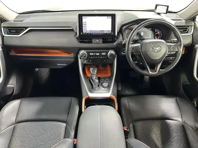 トヨタ ＲＡＶ４ アドベンチャー 大阪府 2019(令1)年 3.7万km アティチュードブラックマイカ ALPINE9incナビTV Bカメラ ETC 革シート パワーシート/ヒーター/エアコン ハンドルヒーター 衝突軽減 レーダーC クリアランスソナー BSM ダウンヒルアシスト ４WD