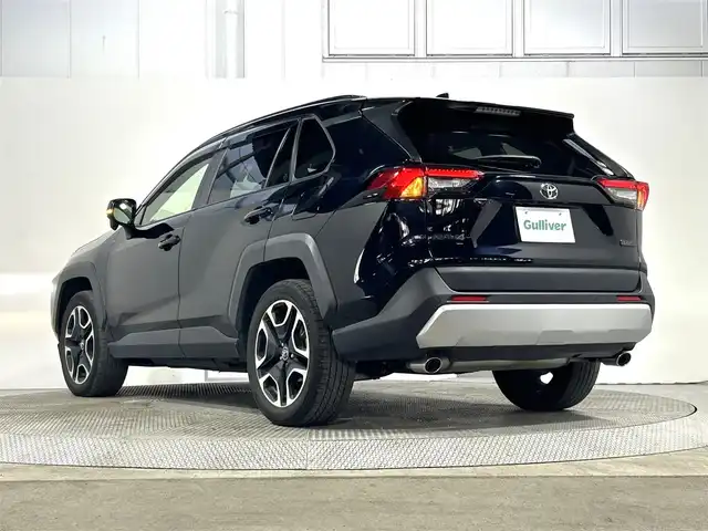 トヨタ ＲＡＶ４ アドベンチャー 大阪府 2019(令1)年 3.7万km アティチュードブラックマイカ ALPINE9incナビTV Bカメラ ETC 革シート パワーシート/ヒーター/エアコン ハンドルヒーター 衝突軽減 レーダーC クリアランスソナー BSM ダウンヒルアシスト ４WD