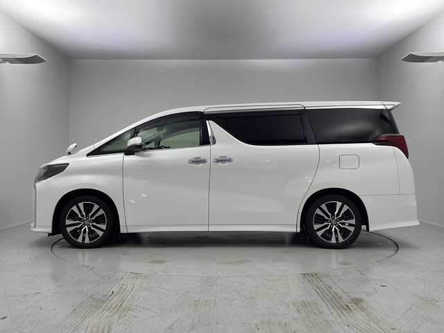 トヨタ アルファード S Cパッケージ 茨城県 2021(令3)年 4.7万km ホワイトパールクリスタルシャイン サンルーフ/純正ナビ/フリップダウンモニター/デジタルインナーミラー/ドライブレコーダー/エアシート/シートヒーター/レーダークルーズコントロール/ステアリングヒーター/バックカメラ/パワーシート/トヨタセーフティ/ステアリングリモコン/革ハンドル/AC100V/フルレザーシート/オットマン/電動オープン/LEDヘッドライト/オートライト/スマートキー/メモリーシート/BMS