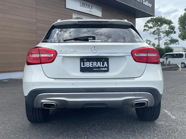 メルセデス・ベンツ ＧＬＡ１８０ 宮崎県 2016(平28)年 3.3万km 白 純正HDDナビ/・フルセグテレビ/・Bluetooth /・DVD/・CD/・AM FM/ハーフレザーシート/バックカメラ/・コーナーセンサー /アイドリングストップ/アクティブクルーズコントロール/・ブラインドスポットモニター/・レーンキープ/ETC/パワーバックドア/HIDヘッドライト/・オートライト/ドライブレコーダー /純正18インチアルミホイール