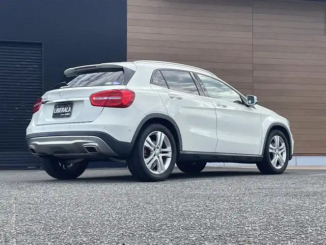 メルセデス・ベンツ ＧＬＡ１８０ 宮崎県 2016(平28)年 3.3万km 白 純正HDDナビ/・フルセグテレビ/・Bluetooth /・DVD/・CD/・AM FM/ハーフレザーシート/バックカメラ/・コーナーセンサー /アイドリングストップ/アクティブクルーズコントロール/・ブラインドスポットモニター/・レーンキープ/ETC/パワーバックドア/HIDヘッドライト/・オートライト/ドライブレコーダー /純正18インチアルミホイール