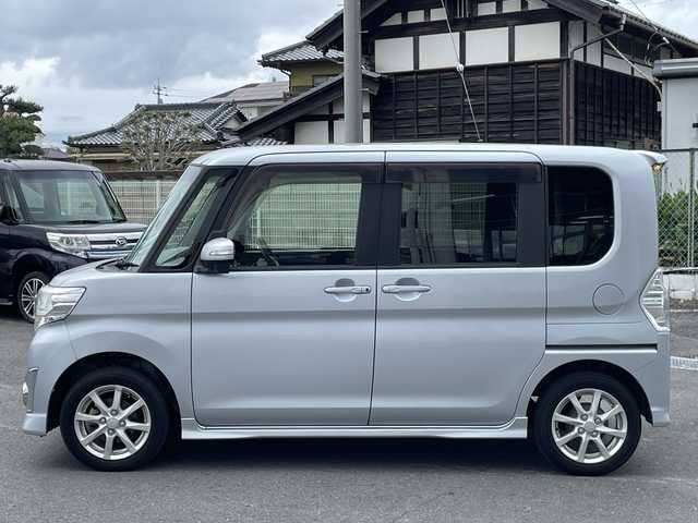 ダイハツ タント カスタム X トップED SA 茨城県 2015(平27)年 6.9万km ブライトシルバーメタリック (株)IDOMが運営する【じしゃロン水戸店】の自社ローン専用車両になりますこちらは現金またはオートローンご利用時の価格です。自社ローンご希望の方は別途その旨お申付け下さい/パワースライドドア/純正7型ナビ/フルセグ/Bluetooth/ビルトインETC/バックカメラ/衝突軽減システム/アイドリングストップ/LEDヘッドライト/ドライブレコーダー/純横滑り防止/純正14インチアルミホイール/保証書/取扱説明書/記録簿