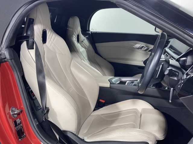 ＢＭＷ Ｚ４ sDrive20i スポーツ 沖縄県 2020(令2)年 3.3万km サンフラシスコレッド ワンオーナー/禁煙車　/純正ナビ　Ｂｌｕｅｔｏｏｔｈ　ＵＳＢ　ラジオ　/レーダークルーズコントロール　/衝突警告　/車線逸脱警告　/ブラインドスポットモニター　/パドルシフト　/電子パーキング　/オートホールド/取り扱い説明書/新車保証書/スペアキー