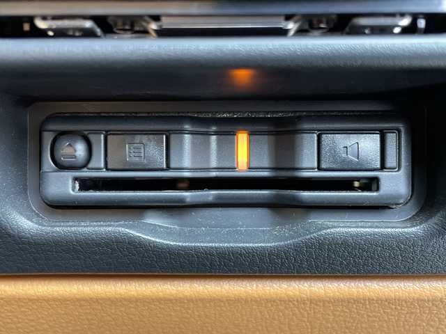 マツダ ＣＸ－６０ ＰＨＥＶ プレミアムスポーツ 大阪府 2023(令5)年 2.8万km ジェットブラックマイカ i-ACTIVESENSE/　・ディスタンス＆スピードアラート/　・レーンキープアシスト/　・前側接近車両検知/　・後方接近車両検知/　・ブラインドスポットモニター/　・ロードキープアシスト/　・追従式クルコン/　・AT誤発進抑制制御装置/サンルーフ/純正ディスプレイオーディオ/　・BT/FM/AM/フルセグ/ナビゲーション/バック・フロント・全方位カメラ/レザーシート/全席シートヒーター/前席エアシート/前席パワーシート/パワーバックドア/ステアリングヒーター/ダウンヒルアシストコントロール