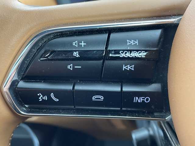 マツダ ＣＸ－６０ ＰＨＥＶ プレミアムスポーツ 大阪府 2023(令5)年 2.8万km ジェットブラックマイカ i-ACTIVESENSE/　・ディスタンス＆スピードアラート/　・レーンキープアシスト/　・前側接近車両検知/　・後方接近車両検知/　・ブラインドスポットモニター/　・ロードキープアシスト/　・追従式クルコン/　・AT誤発進抑制制御装置/サンルーフ/純正ディスプレイオーディオ/　・BT/FM/AM/フルセグ/ナビゲーション/バック・フロント・全方位カメラ/レザーシート/全席シートヒーター/前席エアシート/前席パワーシート/パワーバックドア/ステアリングヒーター/ダウンヒルアシストコントロール