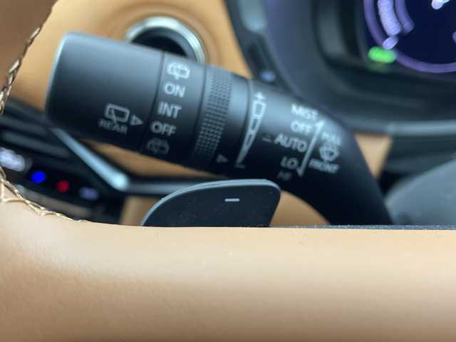 マツダ ＣＸ－６０ ＰＨＥＶ プレミアムスポーツ 大阪府 2023(令5)年 2.8万km ジェットブラックマイカ i-ACTIVESENSE/　・ディスタンス＆スピードアラート/　・レーンキープアシスト/　・前側接近車両検知/　・後方接近車両検知/　・ブラインドスポットモニター/　・ロードキープアシスト/　・追従式クルコン/　・AT誤発進抑制制御装置/サンルーフ/純正ディスプレイオーディオ/　・BT/FM/AM/フルセグ/ナビゲーション/バック・フロント・全方位カメラ/レザーシート/全席シートヒーター/前席エアシート/前席パワーシート/パワーバックドア/ステアリングヒーター/ダウンヒルアシストコントロール