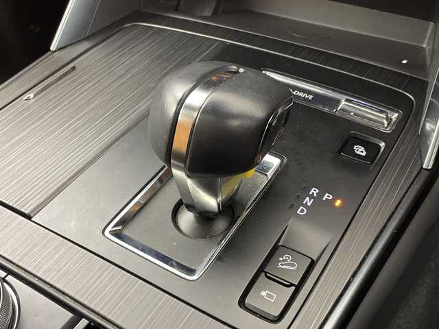 マツダ ＣＸ－６０ ＰＨＥＶ プレミアムスポーツ 大阪府 2023(令5)年 2.8万km ジェットブラックマイカ i-ACTIVESENSE/　・ディスタンス＆スピードアラート/　・レーンキープアシスト/　・前側接近車両検知/　・後方接近車両検知/　・ブラインドスポットモニター/　・ロードキープアシスト/　・追従式クルコン/　・AT誤発進抑制制御装置/サンルーフ/純正ディスプレイオーディオ/　・BT/FM/AM/フルセグ/ナビゲーション/バック・フロント・全方位カメラ/レザーシート/全席シートヒーター/前席エアシート/前席パワーシート/パワーバックドア/ステアリングヒーター/ダウンヒルアシストコントロール