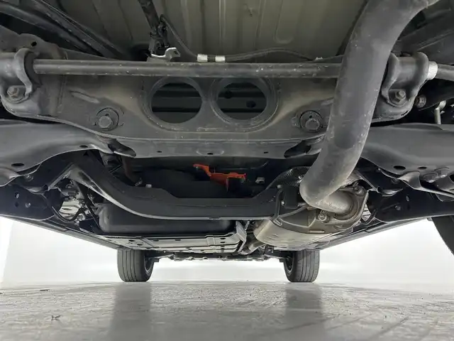 レクサス ＲＸ 450h バージョンL 佐賀県 2019(令1)年 5.9万km グラファイトブラックガラスフレーク 純正12.3インチナビ/フルセグTV/CD/DVD/Bluetooth/全方位カメラ/サンルーフ/衝突被害軽減システム/ヘッドアップディスプレイ/ブラインドスポットモニター/レーダークルーズコントロール/レーンアシスト/ロードサインアシスト/パーキングサポートブレーキ/オートライト/オートマチックハイビーム/3眼LEDヘッドライト/LEDフォグライト/純正前方ドライブレコーダー/ビルトインETC2.0/パワーバックドア/電子パーキング/ブレーキホールド/ステアリングヒーター/運転席・助手席パワーシート/運転席・助手席メモリーシート/全席シートヒーター/運転席・助手席エアシート/レザーシート/ISOFIX対応/ルーフレール/後席サンシェード/純正20インチアルミホイール/純正フロアマット/スマートキー×２/カードキー×１