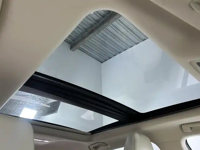 レクサス ＲＸ 450h バージョンL 佐賀県 2019(令1)年 5.9万km グラファイトブラックガラスフレーク 純正12.3インチナビ/フルセグTV/CD/DVD/Bluetooth/全方位カメラ/サンルーフ/衝突被害軽減システム/ヘッドアップディスプレイ/ブラインドスポットモニター/レーダークルーズコントロール/レーンアシスト/ロードサインアシスト/パーキングサポートブレーキ/オートライト/オートマチックハイビーム/3眼LEDヘッドライト/LEDフォグライト/純正前方ドライブレコーダー/ビルトインETC2.0/パワーバックドア/電子パーキング/ブレーキホールド/ステアリングヒーター/運転席・助手席パワーシート/運転席・助手席メモリーシート/全席シートヒーター/運転席・助手席エアシート/レザーシート/ISOFIX対応/ルーフレール/後席サンシェード/純正20インチアルミホイール/純正フロアマット/スマートキー×２/カードキー×１