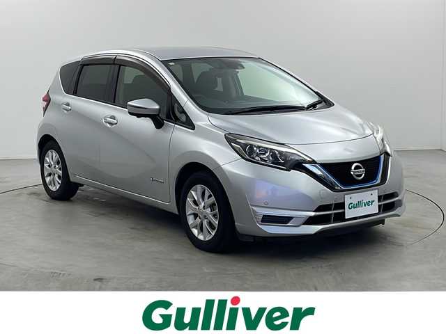 日産 ノート e－パワー ニスモ 栃木県 2017(平29)年 6.3万km ブリリアントシルバー 純正ナビ/（BT/CD/DVD/フルセグ/AM/FM）/全周囲カメラ/バック/サイド/フロントカメラ/衝突軽減システム/車線逸脱抑制機能/横滑り防止/ETC/ドライブレコーダー/純正アルミホイール/純正フロアマット/電動格納ミラー/ステアリングスイッチ/ドアバイザー/プッシュスタート/スマートキー/スペアキー
