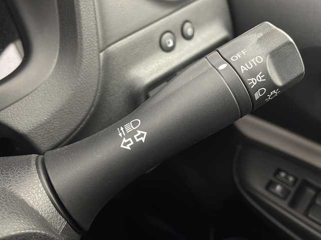 日産 ノート e－パワー ニスモ 栃木県 2017(平29)年 6.3万km ブリリアントシルバー 純正ナビ/（BT/CD/DVD/フルセグ/AM/FM）/全周囲カメラ/バック/サイド/フロントカメラ/衝突軽減システム/車線逸脱抑制機能/横滑り防止/ETC/ドライブレコーダー/純正アルミホイール/純正フロアマット/電動格納ミラー/ステアリングスイッチ/ドアバイザー/プッシュスタート/スマートキー/スペアキー