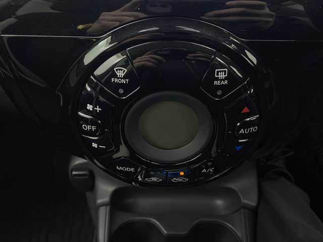 日産 ノート e－パワー ニスモ 栃木県 2017(平29)年 6.3万km ブリリアントシルバー 純正ナビ/（BT/CD/DVD/フルセグ/AM/FM）/全周囲カメラ/バック/サイド/フロントカメラ/衝突軽減システム/車線逸脱抑制機能/横滑り防止/ETC/ドライブレコーダー/純正アルミホイール/純正フロアマット/電動格納ミラー/ステアリングスイッチ/ドアバイザー/プッシュスタート/スマートキー/スペアキー