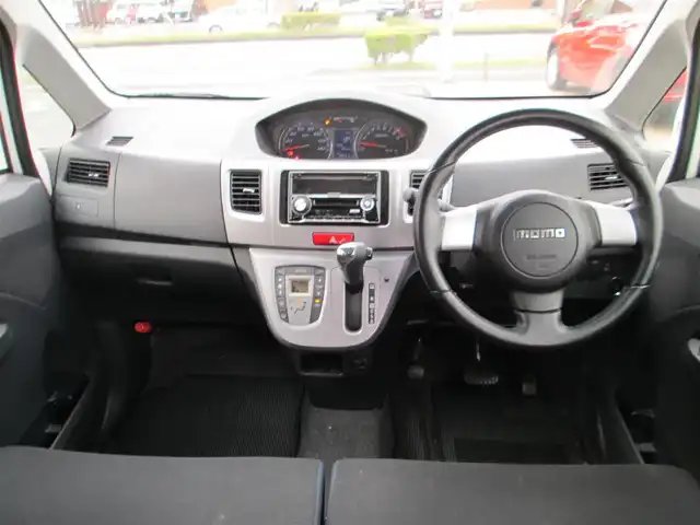 ダイハツ ムーヴ カスタム RS 千葉県 2010(平22)年 7.9万km パールホワイトⅢ キセノンライト/純正16インチAW/ウィンカードアミラー/社外オーディオ【CD/MD/SAM/FM】/momoステアリング/オートライト/フォグライト/ETC/スマートキー/純正マット&ドアバイザー/取扱説明書