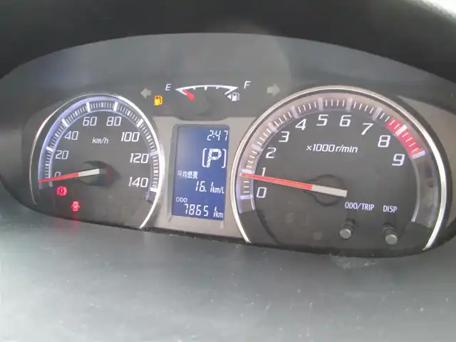 ダイハツ ムーヴ カスタム RS 千葉県 2010(平22)年 7.9万km パールホワイトⅢ キセノンライト/純正16インチAW/ウィンカードアミラー/社外オーディオ【CD/MD/SAM/FM】/momoステアリング/オートライト/フォグライト/ETC/スマートキー/純正マット&ドアバイザー/取扱説明書